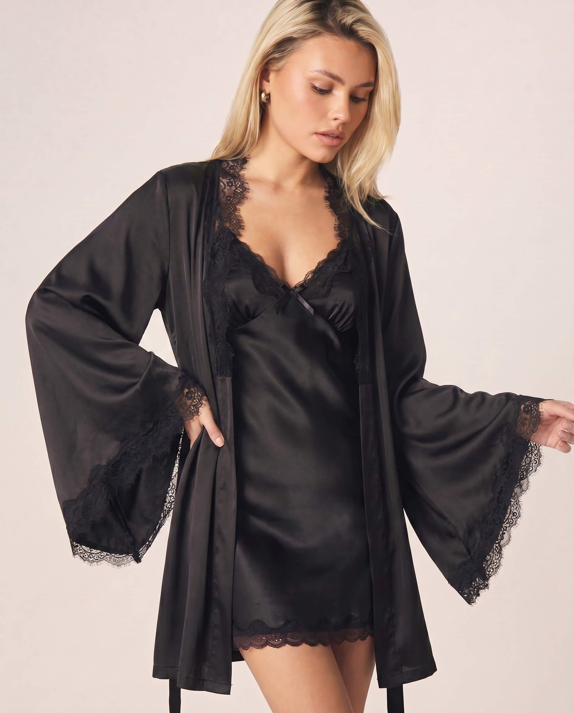 Gigi Mini Lace in Noir